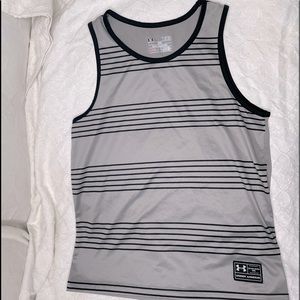 Under Armour boys tank, youth large, gray & black